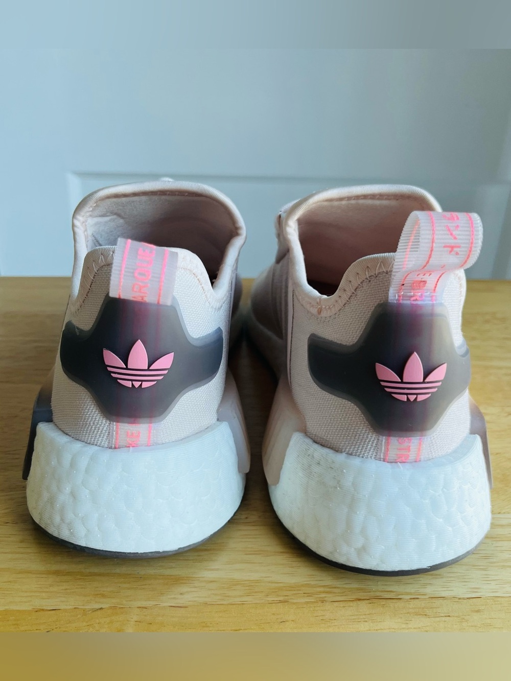 Adidas NMD_R1 Wonder Quartz Earth Strata Pink Womens 7.5 Boost Sneakers - Picture 5 of 8